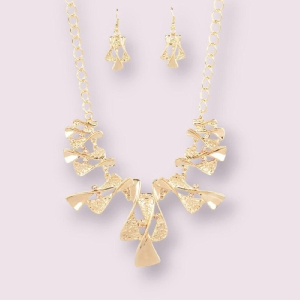 Vintage Paparazzi Gold Geometric Necklace and Earring Set
